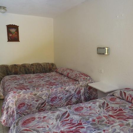 Hotel Maria Esther Matehuala Kültér fotó