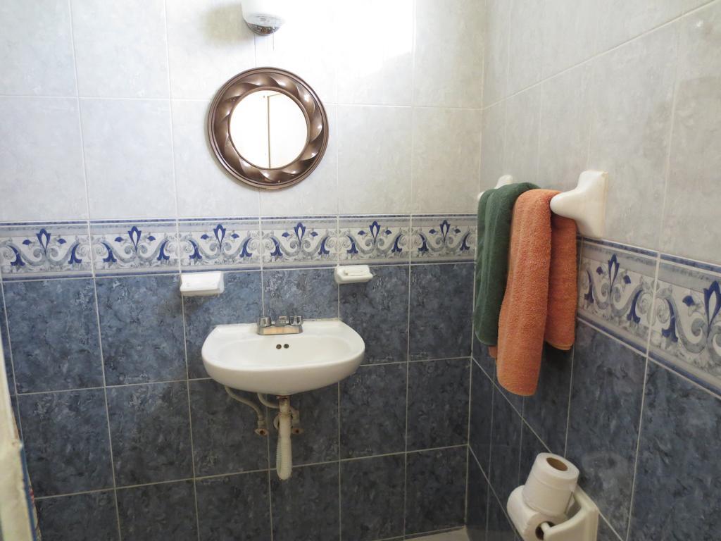 Hotel Maria Esther Matehuala Kültér fotó